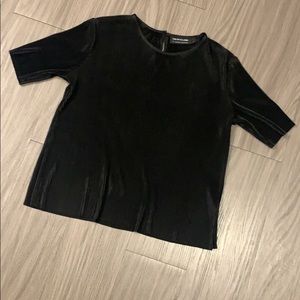 LIKE NEW! Black top